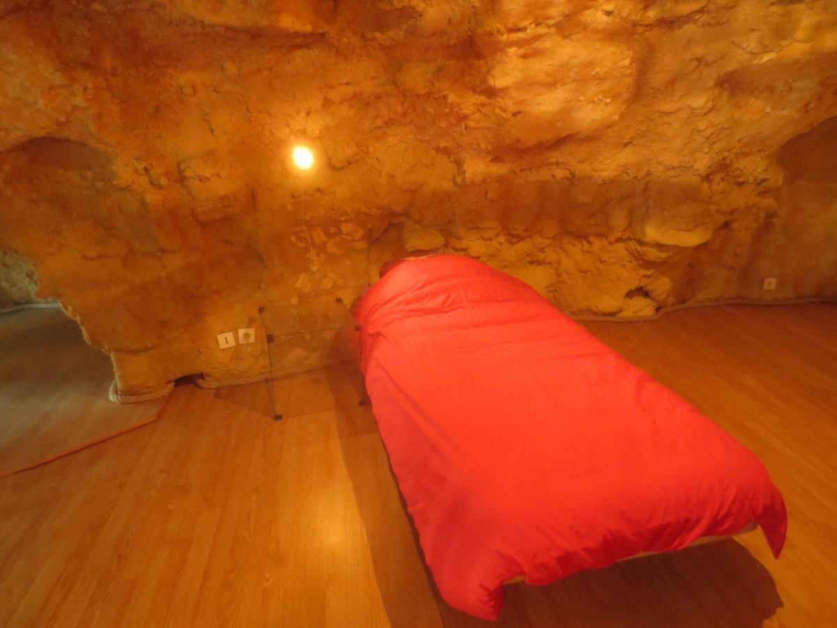 L'Etape Troglo Hotell Vouvray Exteriör bild