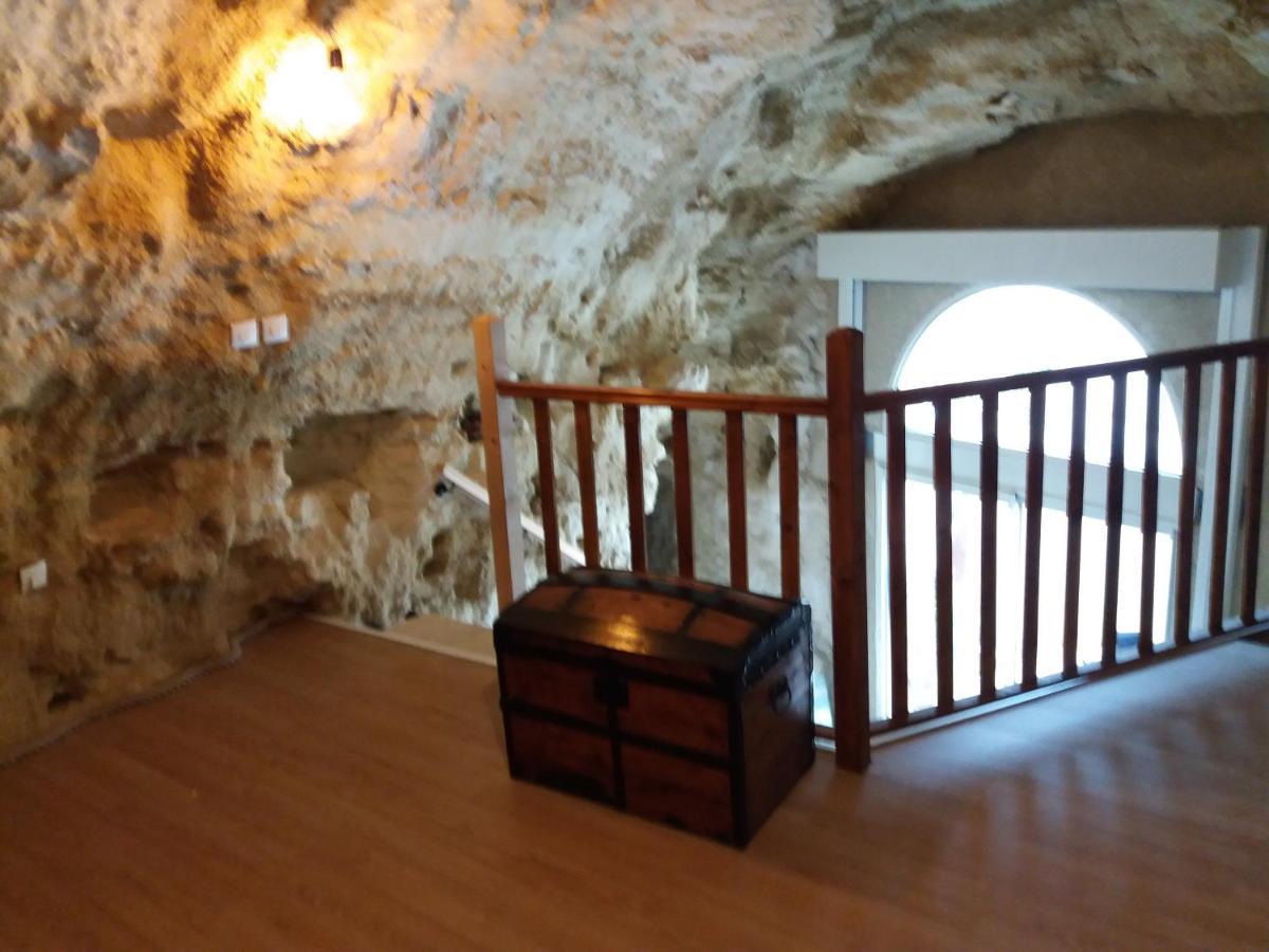 L'Etape Troglo Hotell Vouvray Exteriör bild